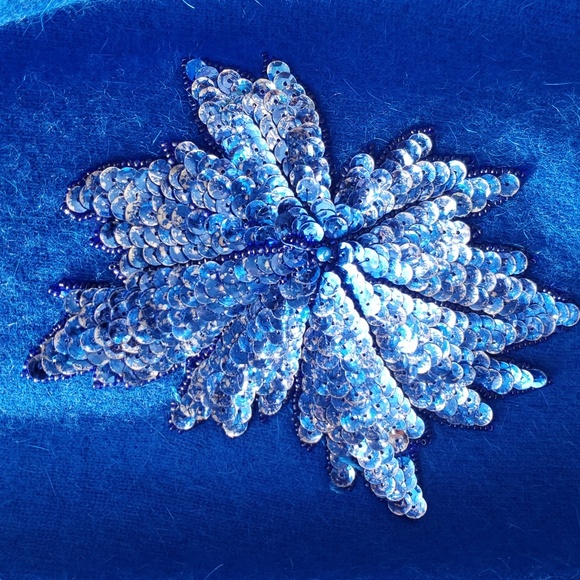 Carducci Lambswool Angora Sequin Blue Sweater Small - Picture 6 of 9